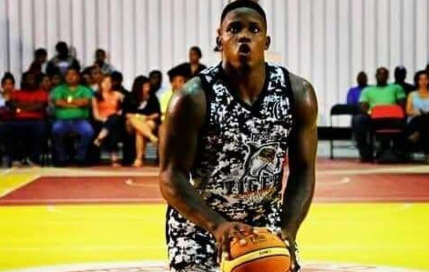 Belizean youth signs basketball contract with Mexican team