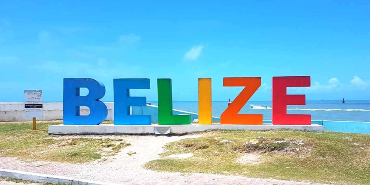 United Airlines on board Hemispheres magazine presents Belize