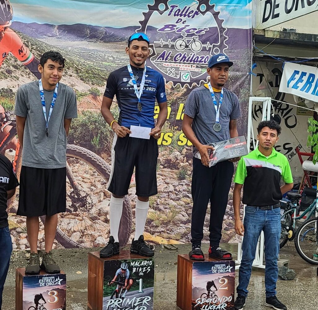 Joslyn Chavarría Jr.  lidera a los ciclistas de Belice en el ranking en el Clásico de Ciclismo de San Benito en Petén, Guatemala